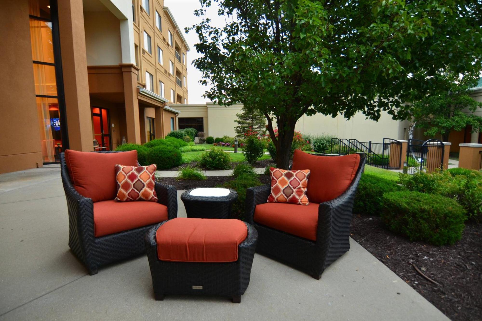 Courtyard Kansas City East/Blue Springs Exteriör bild